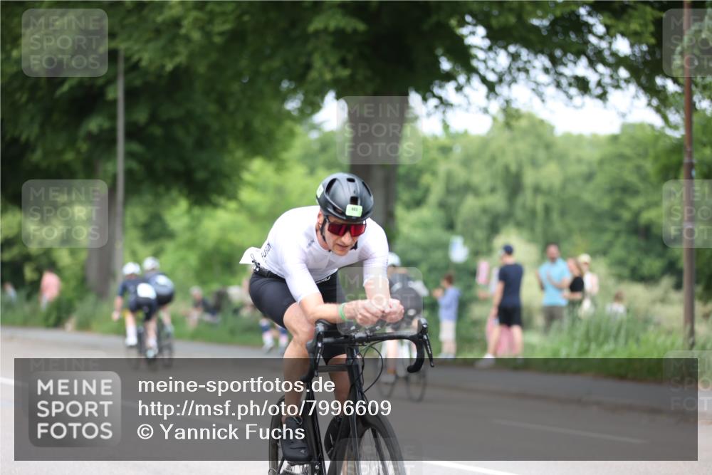 15.06.2025 - 7 Türme Triathlon Yannick Fuchs http://msf.ph/oto/7996609 15.06.2025 13:11:46 Radfahren 254, 465, 668 meine-sportfotos.de