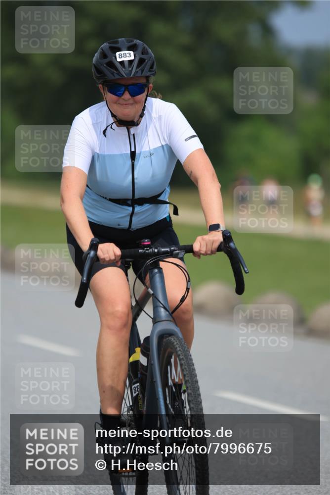 21.06.2025 - 27. Vierlanden-Triathlon H.Heesch http://msf.ph/oto/7996675 15.06.2025 12:22:25 Radfahren 706, 883, 884 meine-sportfotos.de