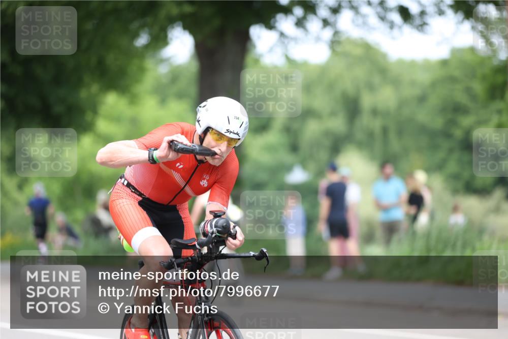 15.06.2025 - 7 Türme Triathlon Yannick Fuchs http://msf.ph/oto/7996677 15.06.2025 13:11:48 Radfahren 254, 465, 813 meine-sportfotos.de