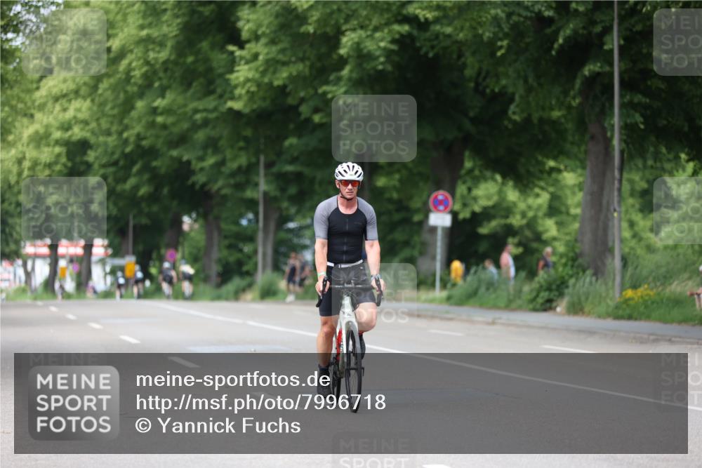 15.06.2025 - 7 Türme Triathlon Yannick Fuchs http://msf.ph/oto/7996718 15.06.2025 13:11:59 Radfahren 228, 230, 553, 928, 932 meine-sportfotos.de