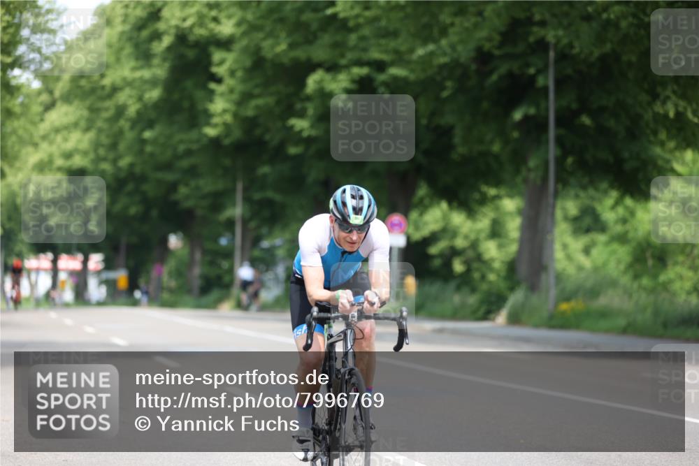 15.06.2025 - 7 Türme Triathlon Yannick Fuchs http://msf.ph/oto/7996769 15.06.2025 12:16:27 Radfahren 247, 260, 332, 561 meine-sportfotos.de