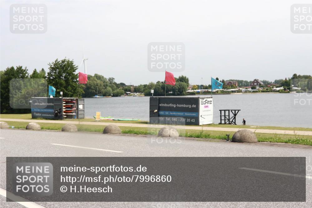 15.06.2025 - 27. Vierlanden-Triathlon H.Heesch http://msf.ph/oto/7996860 15.06.2025 11:31:32 Radfahren  meine-sportfotos.de