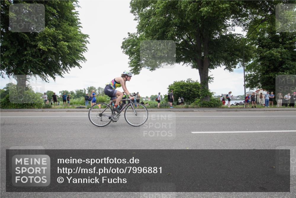 15.06.2025 - 7 Türme Triathlon Yannick Fuchs http://msf.ph/oto/7996881 15.06.2025 13:48:20 Radfahren 403, 934, 958, 1195 meine-sportfotos.de