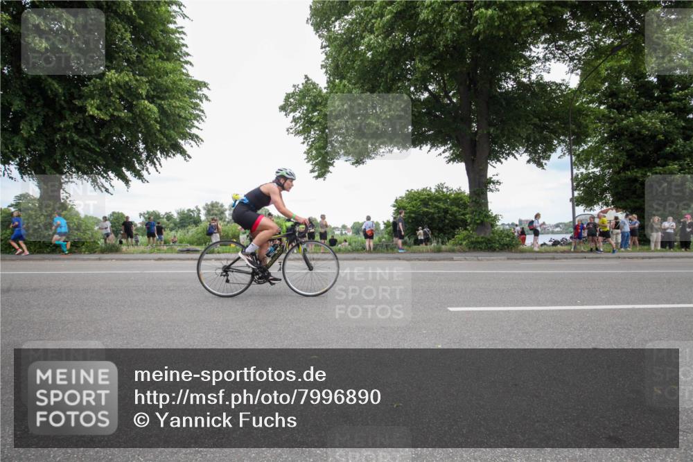 15.06.2025 - 7 Türme Triathlon Yannick Fuchs http://msf.ph/oto/7996890 15.06.2025 13:48:23 Radfahren 403, 934, 1195 meine-sportfotos.de