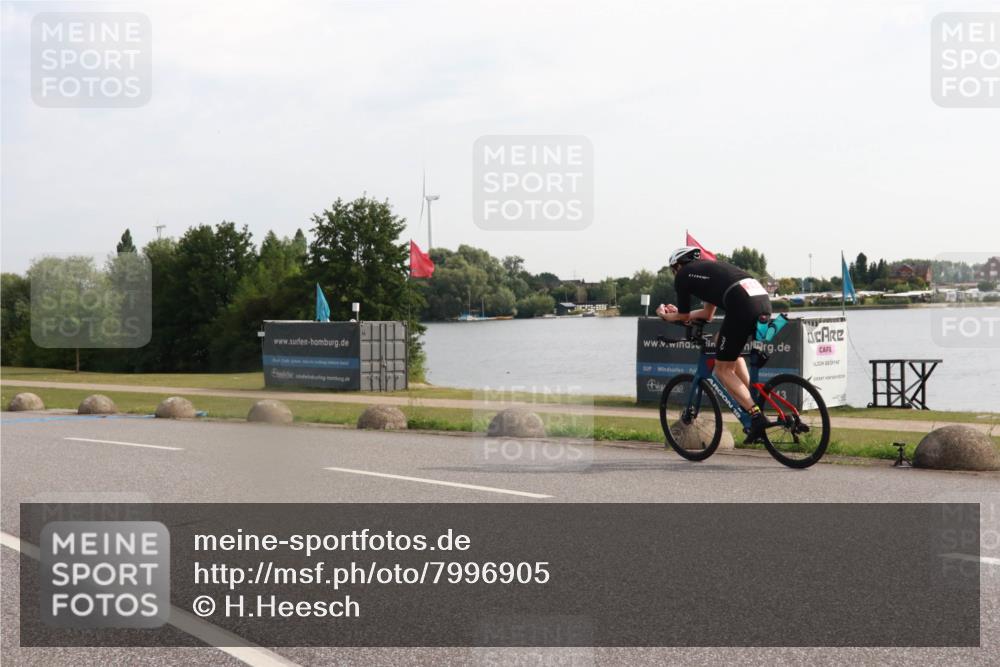 15.06.2025 - 27. Vierlanden-Triathlon H.Heesch http://msf.ph/oto/7996905 15.06.2025 09:31:14 Radfahren 114 meine-sportfotos.de