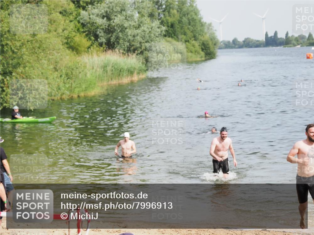 21.06.2025 - 27. Vierlanden-Triathlon MichiJ http://msf.ph/oto/7996913 15.06.2026 09:58:07 Schwimmen 289, 321 meine-sportfotos.de