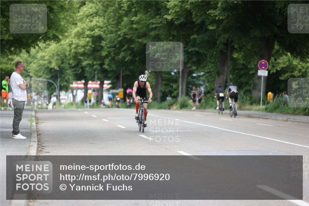 15.06.2025 - 7 Türme Triathlon Yannick Fuchs http://msf.ph/oto/7996920 15.06.2025 13:12:16 Radfahren 359, 555, 593, 1178 meine-sportfotos.de
