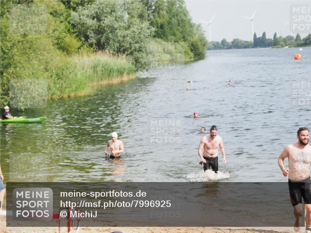 21.06.2025 - 27. Vierlanden-Triathlon MichiJ http://msf.ph/oto/7996925 15.06.2026 09:58:07 Schwimmen 289, 321 meine-sportfotos.de