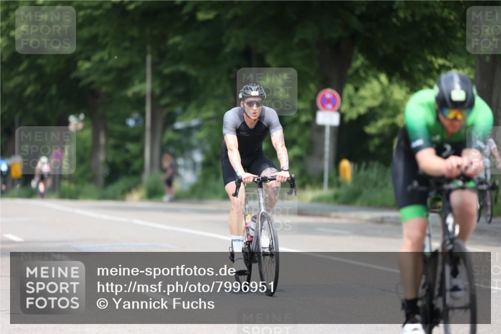 15.06.2025 - 7 Türme Triathlon Yannick Fuchs http://msf.ph/oto/7996951 15.06.2025 12:16:41 Radfahren 204, 278, 317, 406, 551, 658 meine-sportfotos.de