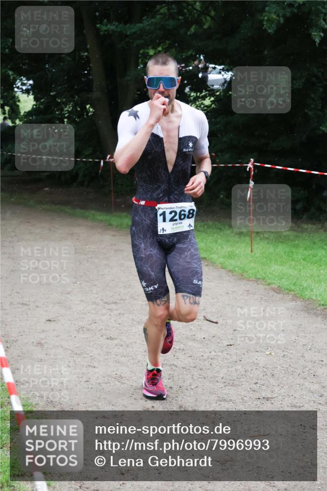 21.06.2025 - 27. Vierlanden-Triathlon Lena Gebhardt http://msf.ph/oto/7996993 15.06.2025 13:53:53 Laufen 202, 1268 meine-sportfotos.de