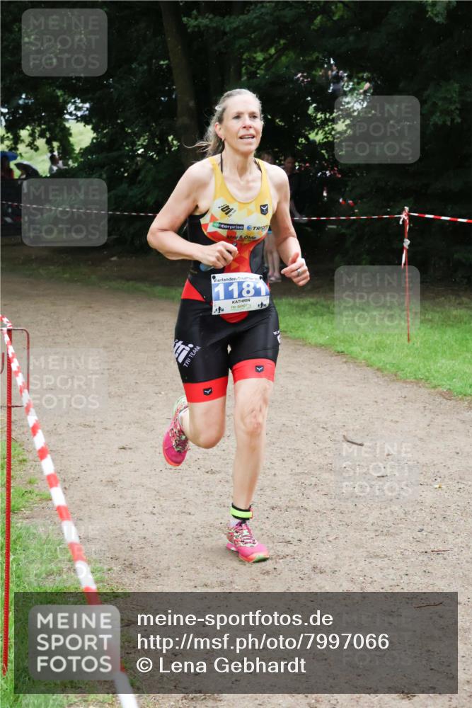 21.06.2025 - 27. Vierlanden-Triathlon Lena Gebhardt http://msf.ph/oto/7997066 15.06.2025 13:54:00 Laufen 2, 1181 meine-sportfotos.de