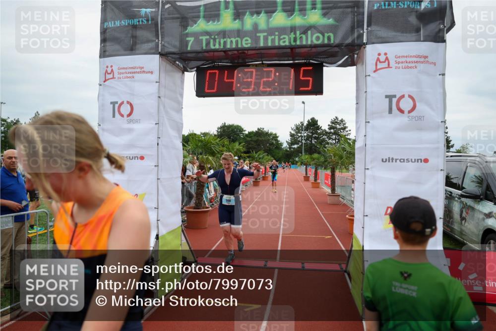 15.06.2025 - 7 Türme Triathlon Michael Strokosch http://msf.ph/oto/7997073 15.06.2025 14:32:15 Ziel 376, 492, 500, 914 meine-sportfotos.de