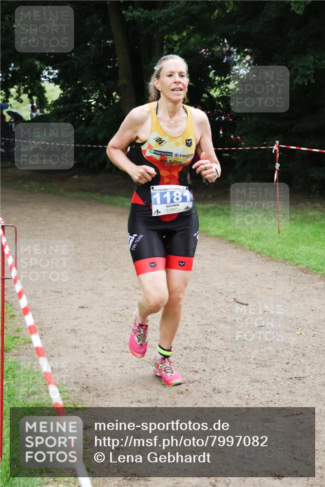 21.06.2025 - 27. Vierlanden-Triathlon Lena Gebhardt http://msf.ph/oto/7997082 15.06.2025 13:54:01 Laufen 20, 1181 meine-sportfotos.de