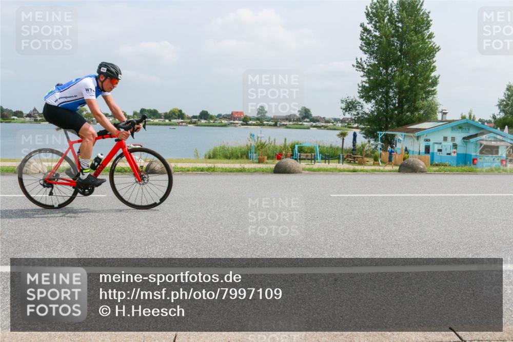 21.06.2025 - 27. Vierlanden-Triathlon H.Heesch http://msf.ph/oto/7997109 15.06.2025 12:24:39 Radfahren 714, 747, 841, 968 meine-sportfotos.de
