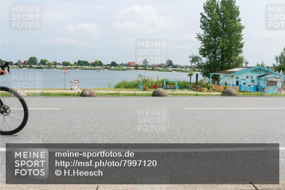 21.06.2025 - 27. Vierlanden-Triathlon H.Heesch http://msf.ph/oto/7997120 15.06.2025 12:24:41 Radfahren 714, 747, 841, 968 meine-sportfotos.de