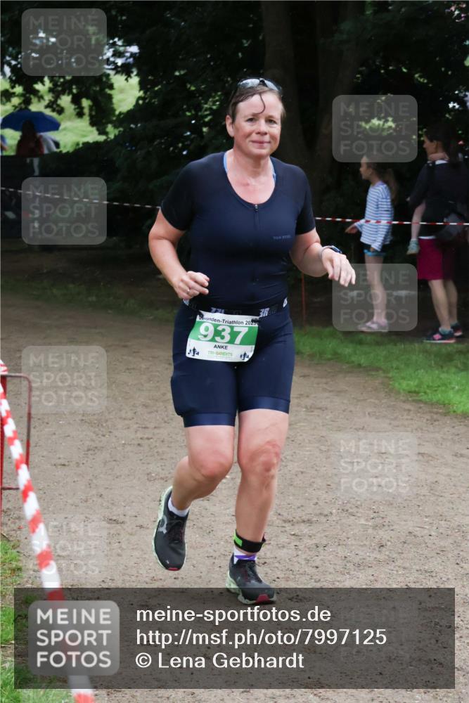 21.06.2025 - 27. Vierlanden-Triathlon Lena Gebhardt http://msf.ph/oto/7997125 15.06.2025 13:54:28 Laufen 2025, 937 meine-sportfotos.de