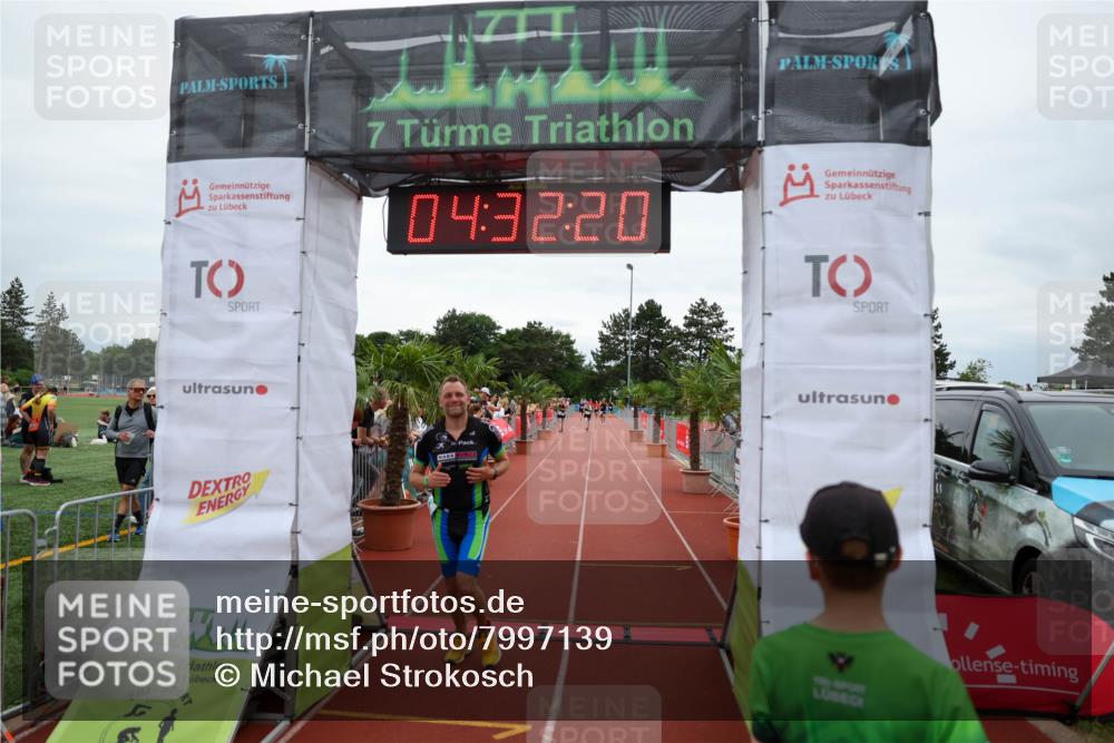 15.06.2025 - 7 Türme Triathlon Michael Strokosch http://msf.ph/oto/7997139 15.06.2025 14:32:20 Ziel 492, 500, 567, 914 meine-sportfotos.de