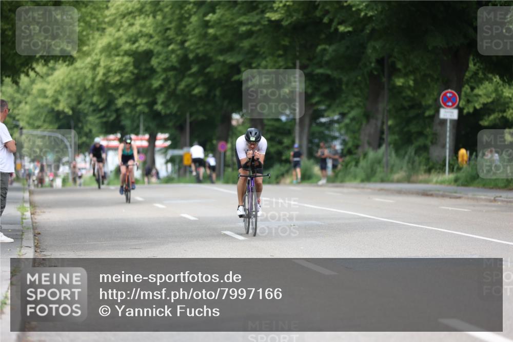 15.06.2025 - 7 Türme Triathlon Yannick Fuchs http://msf.ph/oto/7997166 15.06.2025 13:12:39 Radfahren 529, 581, 660, 751, 1129, 1137, 1138 meine-sportfotos.de