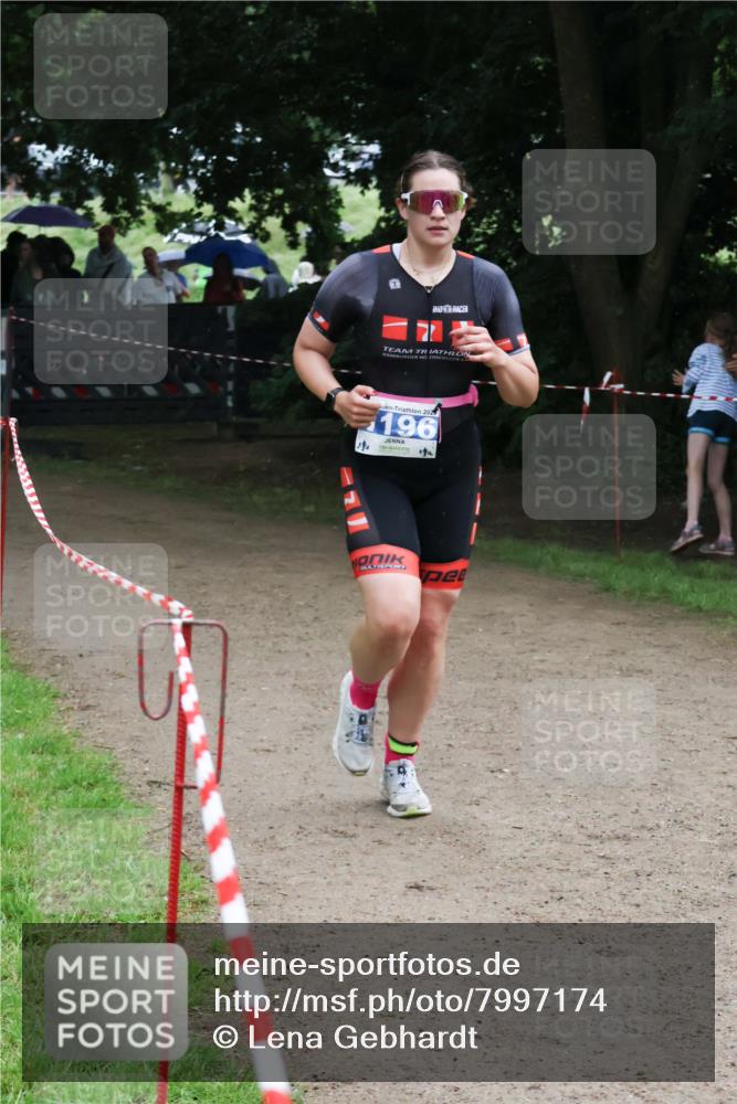 21.06.2025 - 27. Vierlanden-Triathlon Lena Gebhardt http://msf.ph/oto/7997174 15.06.2025 13:54:40 Laufen 202, 196 meine-sportfotos.de