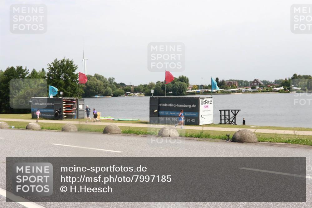 15.06.2025 - 27. Vierlanden-Triathlon H.Heesch http://msf.ph/oto/7997185 15.06.2025 11:32:03 Radfahren 761, 959 meine-sportfotos.de