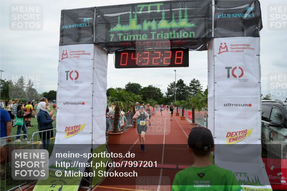 15.06.2025 - 7 Türme Triathlon Michael Strokosch http://msf.ph/oto/7997201 15.06.2025 14:32:28 Ziel 495, 533, 567, 830, 1035 meine-sportfotos.de