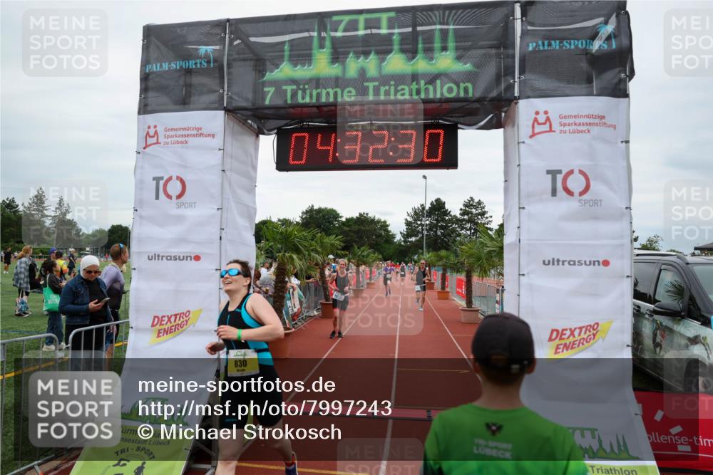 15.06.2025 - 7 Türme Triathlon Michael Strokosch http://msf.ph/oto/7997243 15.06.2025 14:32:29 Ziel 495, 533, 830, 1035 meine-sportfotos.de