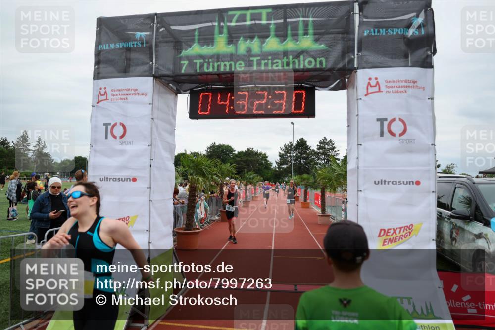 15.06.2025 - 7 Türme Triathlon Michael Strokosch http://msf.ph/oto/7997263 15.06.2025 14:32:30 Ziel 495, 533, 830, 1035 meine-sportfotos.de