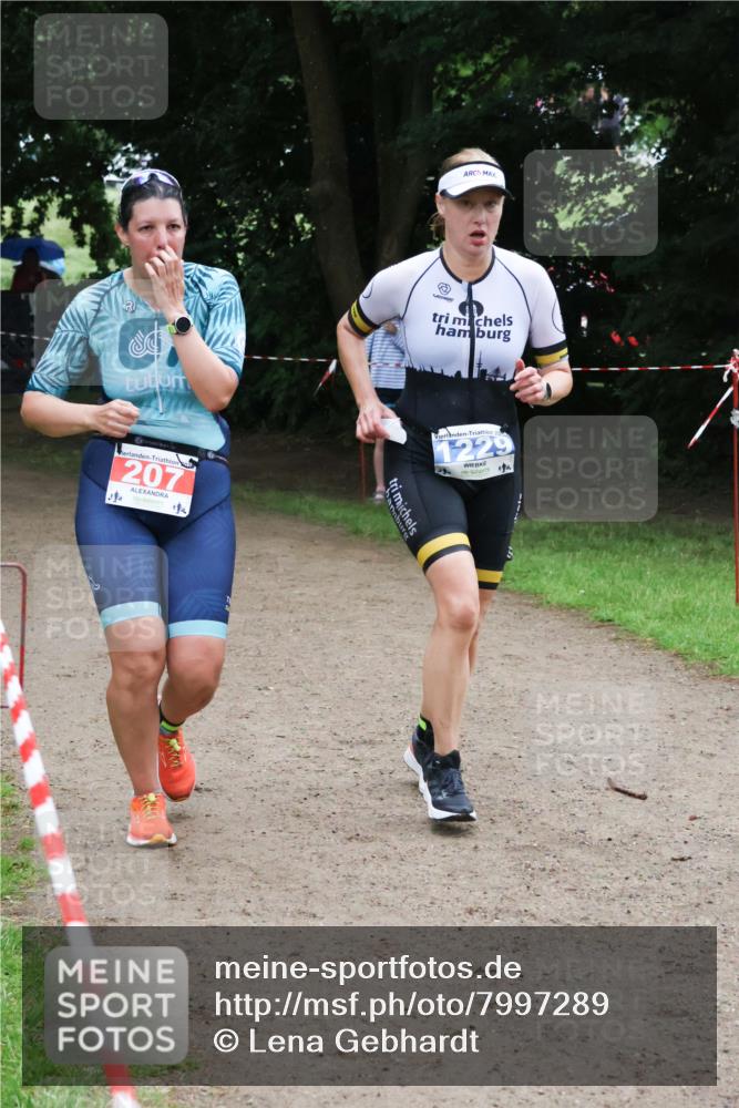 21.06.2025 - 27. Vierlanden-Triathlon Lena Gebhardt http://msf.ph/oto/7997289 15.06.2025 13:54:50 Laufen 207, 14, 1229 meine-sportfotos.de