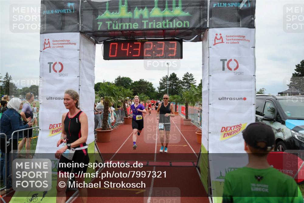 15.06.2025 - 7 Türme Triathlon Michael Strokosch http://msf.ph/oto/7997321 15.06.2025 14:32:33 Ziel 488, 495, 533, 830, 871, 1035 meine-sportfotos.de