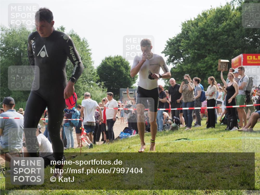 15.06.2025 - 27. Vierlanden-Triathlon KatJ http://msf.ph/oto/7997404 15.06.2025 09:55:50 Schwimmen 273, 280, 283, 300, 303, 322, 331, 338 meine-sportfotos.de