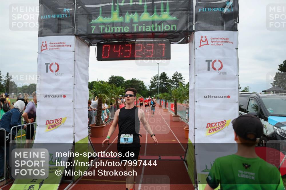 15.06.2025 - 7 Türme Triathlon Michael Strokosch http://msf.ph/oto/7997444 15.06.2025 14:32:37 Ziel 286, 402, 488, 495, 533, 871, 1035 meine-sportfotos.de