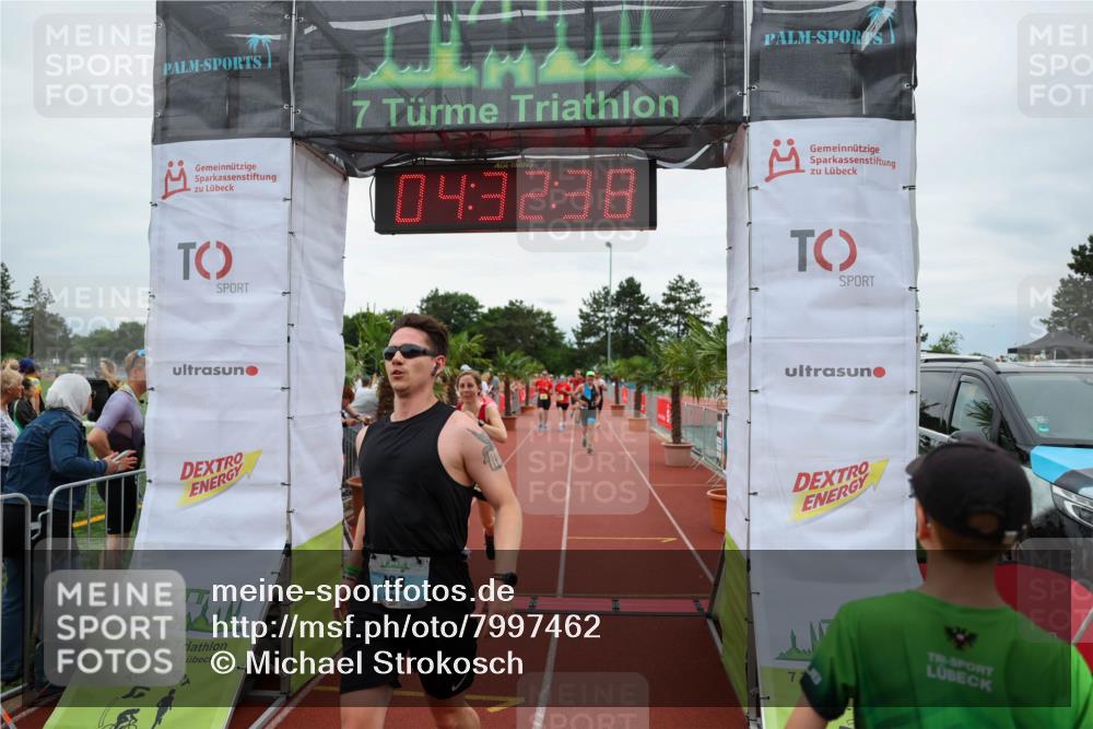 15.06.2025 - 7 Türme Triathlon Michael Strokosch http://msf.ph/oto/7997462 15.06.2025 14:32:37 Ziel 286, 402, 488, 495, 533, 871, 1035 meine-sportfotos.de