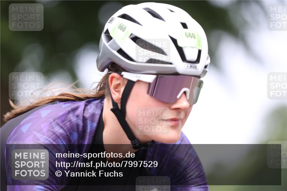 15.06.2025 - 7 Türme Triathlon Yannick Fuchs http://msf.ph/oto/7997529 15.06.2025 13:12:46 Radfahren 363, 581, 660, 1129 meine-sportfotos.de