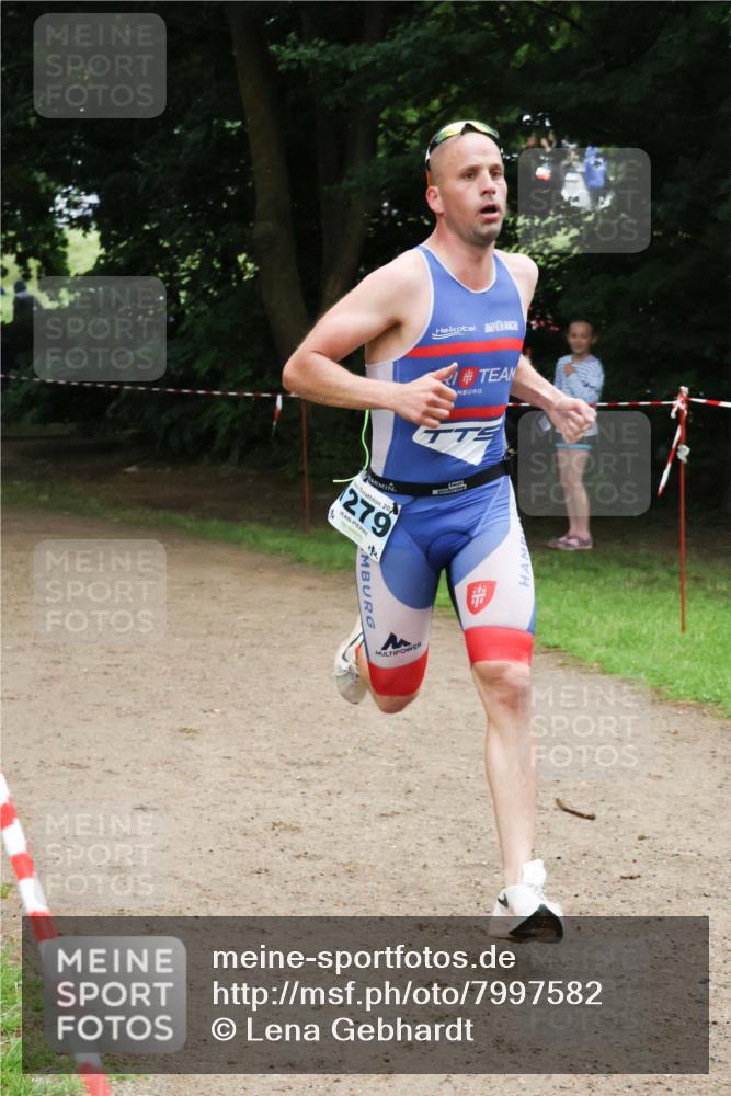 21.06.2025 - 27. Vierlanden-Triathlon Lena Gebhardt http://msf.ph/oto/7997582 15.06.2025 13:55:25 Laufen 202, 279 meine-sportfotos.de