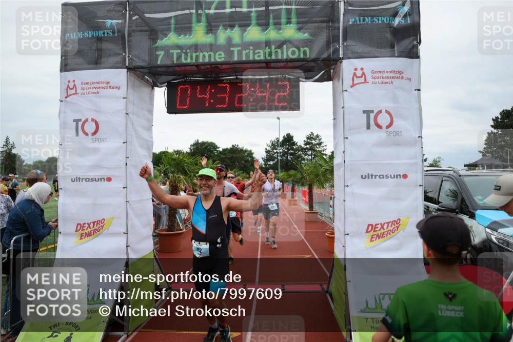 15.06.2025 - 7 Türme Triathlon Michael Strokosch http://msf.ph/oto/7997609 15.06.2025 14:32:41 Ziel 286, 402, 488, 499, 517, 863, 871, 1112 meine-sportfotos.de