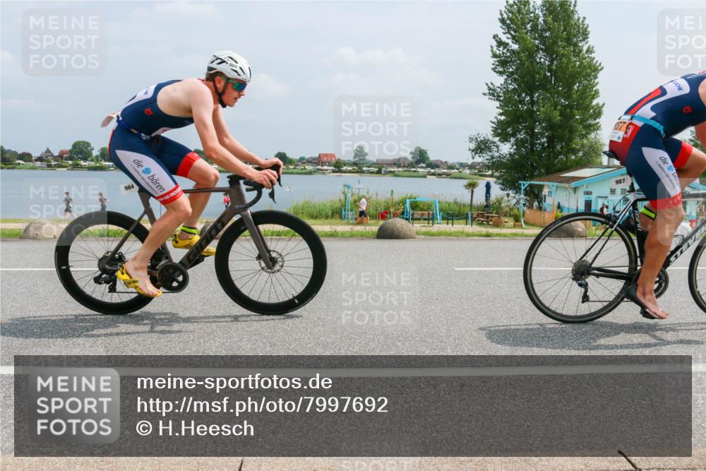 21.06.2025 - 27. Vierlanden-Triathlon H.Heesch http://msf.ph/oto/7997692 15.06.2025 12:26:47 Radfahren 984, 985, 986, 987, 988 meine-sportfotos.de