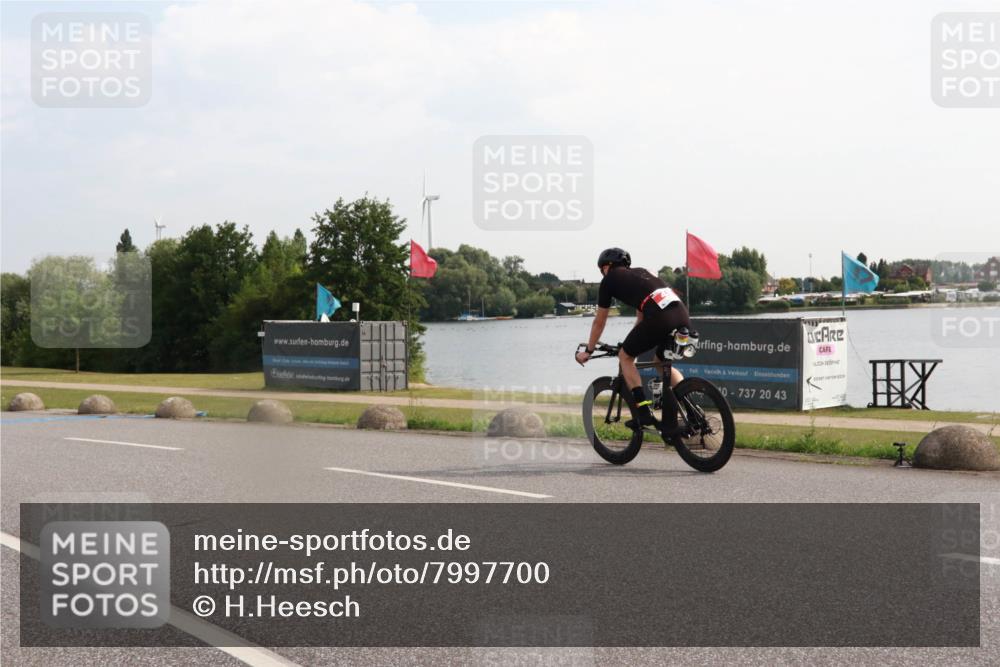 15.06.2025 - 27. Vierlanden-Triathlon H.Heesch http://msf.ph/oto/7997700 15.06.2025 09:39:40 Radfahren 48, 87 meine-sportfotos.de