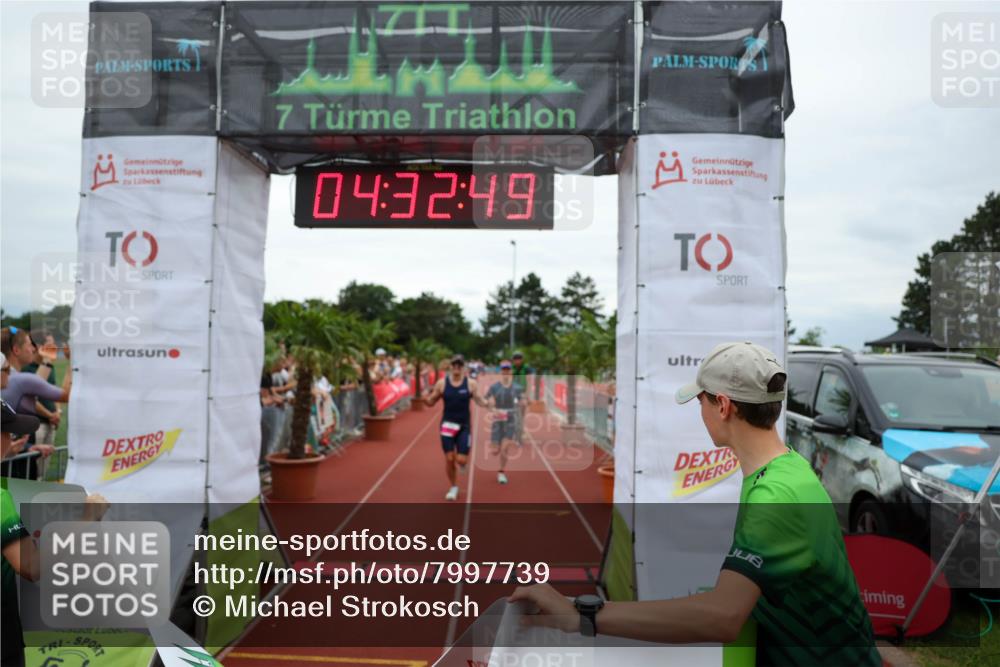 15.06.2025 - 7 Türme Triathlon Michael Strokosch http://msf.ph/oto/7997739 15.06.2025 14:32:49 Ziel 286, 292, 322, 499, 517, 863, 1112 meine-sportfotos.de