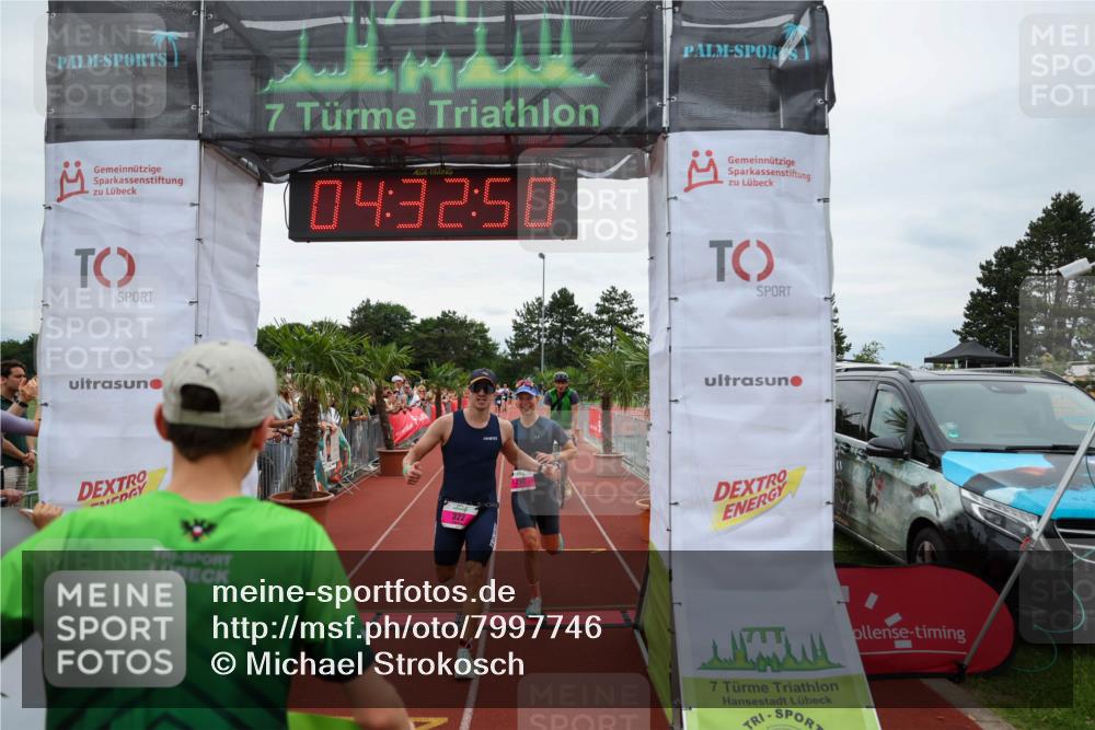 15.06.2025 - 7 Türme Triathlon Michael Strokosch http://msf.ph/oto/7997746 15.06.2025 14:32:50 Ziel 292, 322, 499, 517, 863, 1112 meine-sportfotos.de