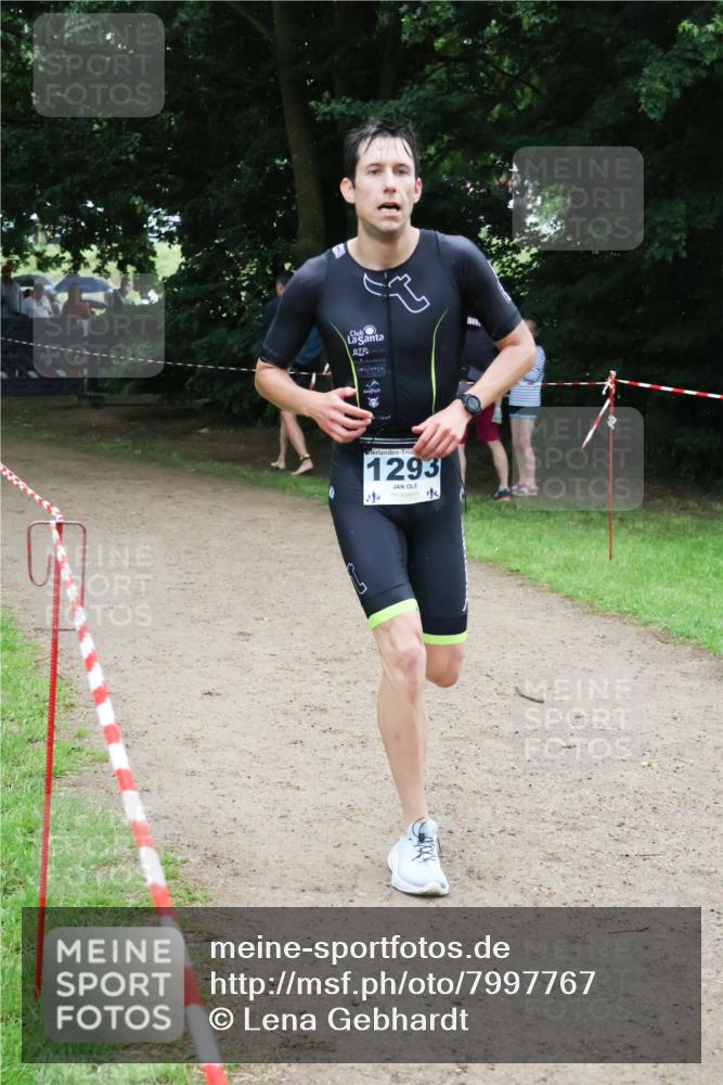 21.06.2025 - 27. Vierlanden-Triathlon Lena Gebhardt http://msf.ph/oto/7997767 15.06.2025 13:55:36 Laufen 1293, 14 meine-sportfotos.de