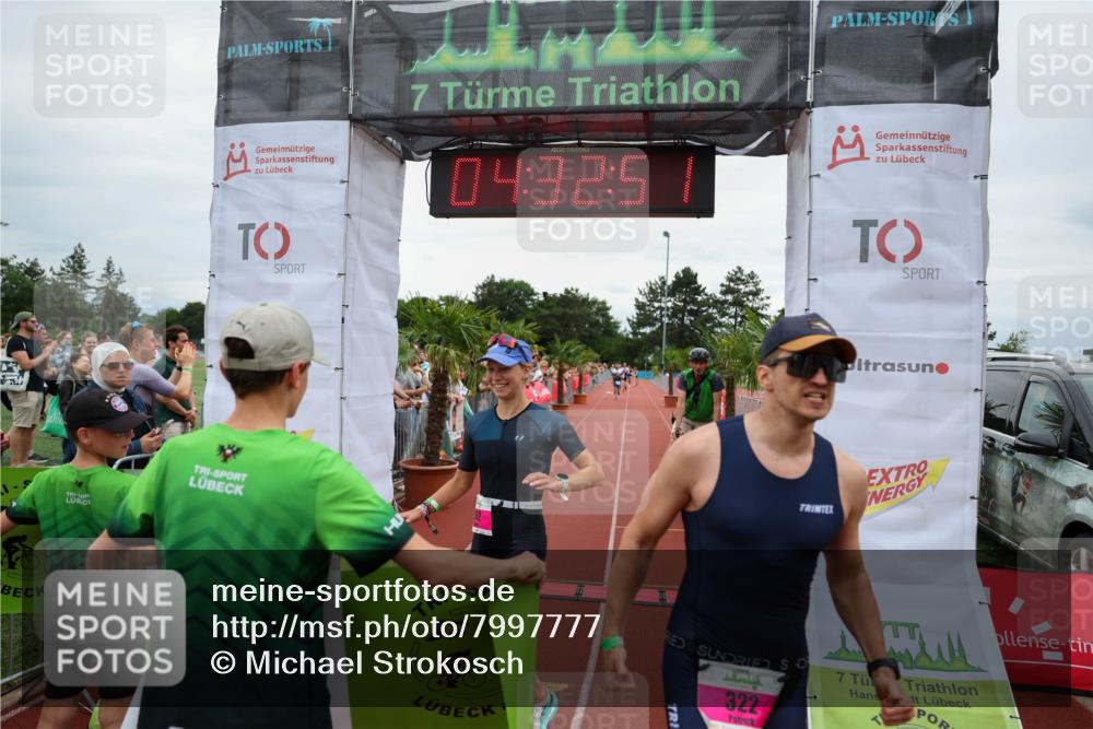 15.06.2025 - 7 Türme Triathlon Michael Strokosch http://msf.ph/oto/7997777 15.06.2025 14:32:51 Ziel 292, 322, 863, 1112 meine-sportfotos.de