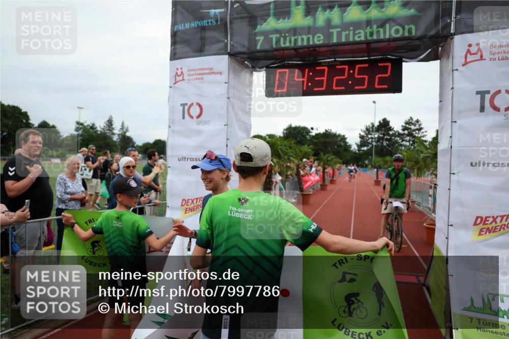 15.06.2025 - 7 Türme Triathlon Michael Strokosch http://msf.ph/oto/7997786 15.06.2025 14:32:51 Ziel 292, 322, 863, 1112 meine-sportfotos.de