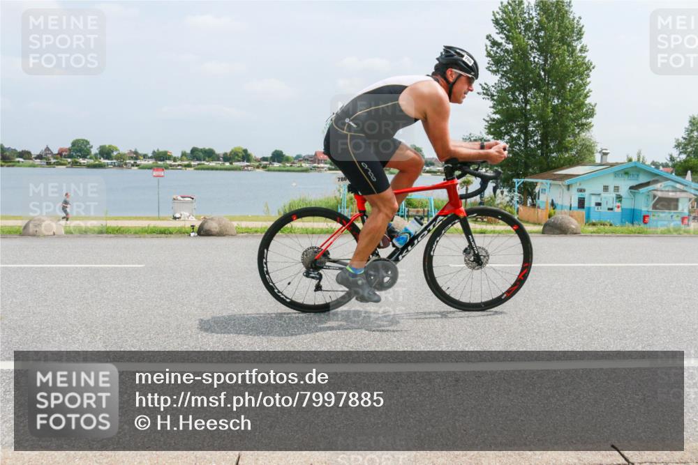 21.06.2025 - 27. Vierlanden-Triathlon H.Heesch http://msf.ph/oto/7997885 15.06.2025 12:27:38 Radfahren 763, 783, 786 meine-sportfotos.de