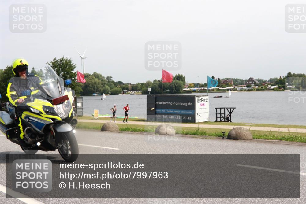 15.06.2025 - 27. Vierlanden-Triathlon H.Heesch http://msf.ph/oto/7997963 15.06.2025 11:34:41 Radfahren 740, 775, 935 meine-sportfotos.de