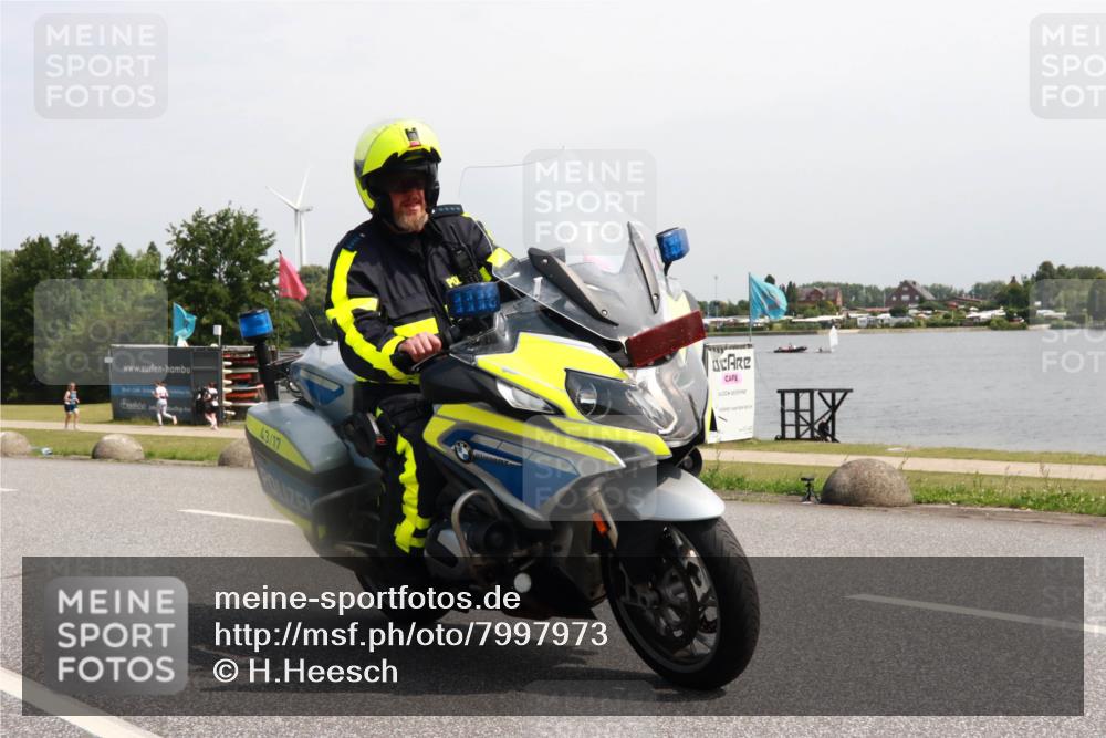 15.06.2025 - 27. Vierlanden-Triathlon H.Heesch http://msf.ph/oto/7997973 15.06.2025 11:34:41 Radfahren 740, 775, 935 meine-sportfotos.de