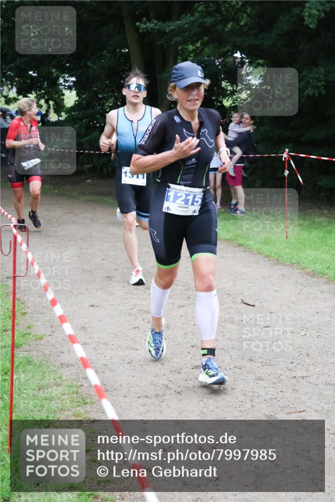 21.06.2025 - 27. Vierlanden-Triathlon Lena Gebhardt http://msf.ph/oto/7997985 15.06.2025 13:55:55 Laufen 118, 1215 meine-sportfotos.de