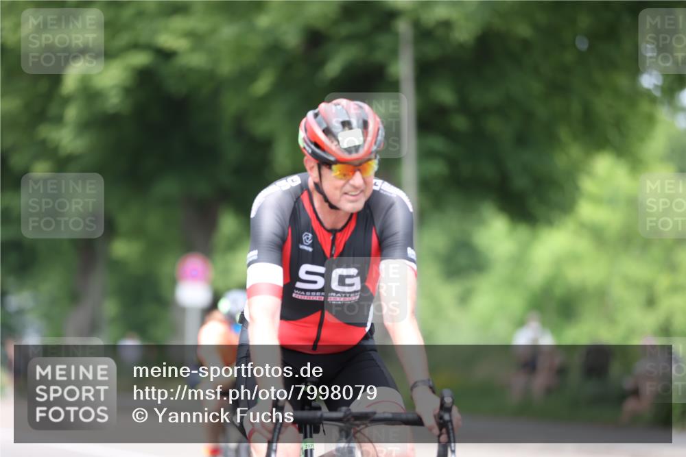 15.06.2025 - 7 Türme Triathlon Yannick Fuchs http://msf.ph/oto/7998079 15.06.2025 13:12:58 Radfahren 212, 520, 630, 948 meine-sportfotos.de