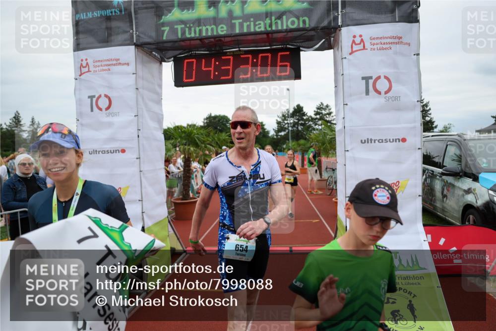 15.06.2025 - 7 Türme Triathlon Michael Strokosch http://msf.ph/oto/7998088 15.06.2025 14:33:06 Ziel 197, 527, 654, 909, 1086, 1094 meine-sportfotos.de