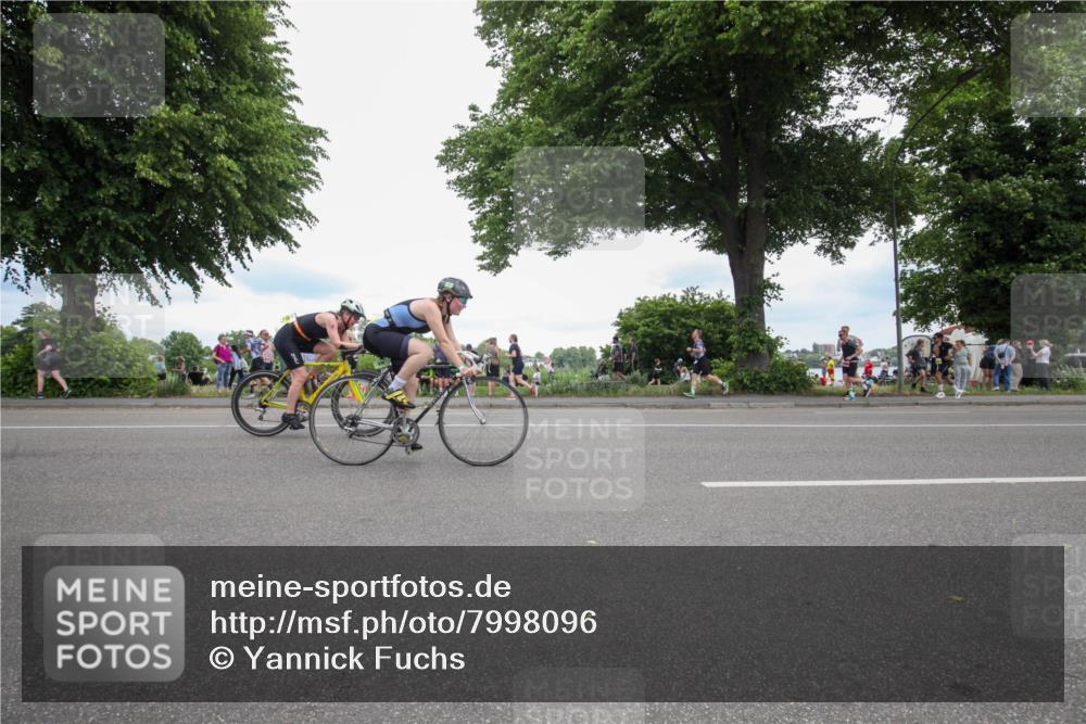 15.06.2025 - 7 Türme Triathlon Yannick Fuchs http://msf.ph/oto/7998096 15.06.2025 13:54:11 Radfahren 829, 1015, 1173, 1192 meine-sportfotos.de