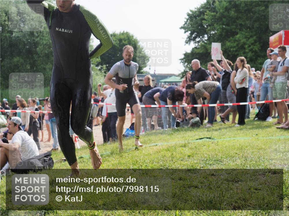 15.06.2025 - 27. Vierlanden-Triathlon KatJ http://msf.ph/oto/7998115 15.06.2025 09:56:03 Schwimmen 268, 280, 283, 308, 310, 312, 322, 331, 338 meine-sportfotos.de